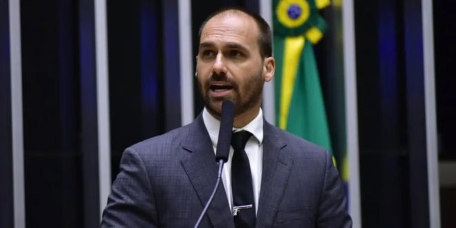 Eduardo Bolsonaro é sócio nos EUA de empresário que apoiou atos do 8 de