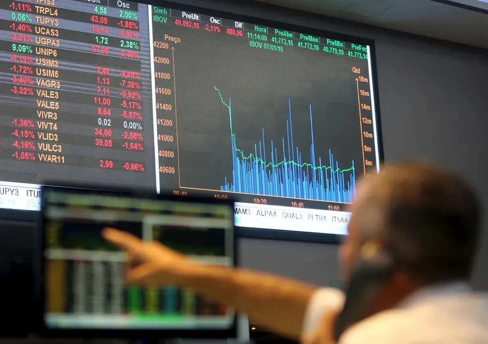 Eleição perde força como fator de risco, e mercado movimenta R$ 1 trilhão no Brasil