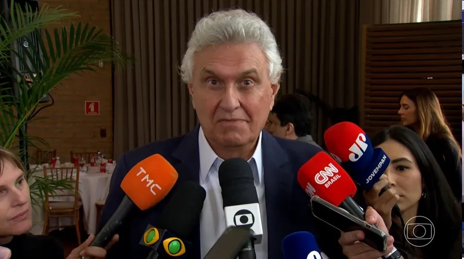 Caiado anuncia apoio a Flávio Bolsonaro no segundo turno