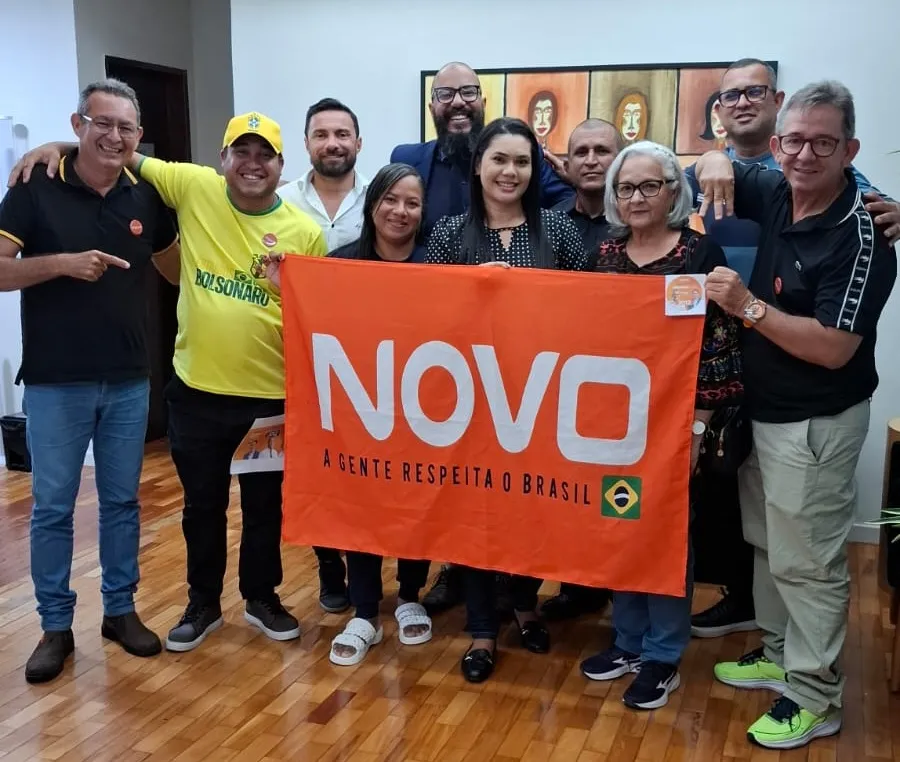 Novo formaliza apoio a Flávio Bolsonaro no segundo turno