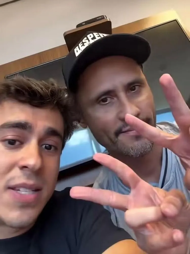 Cleitinho e Nikolas reforçam campanha de Flávio Bolsonaro em Minas 