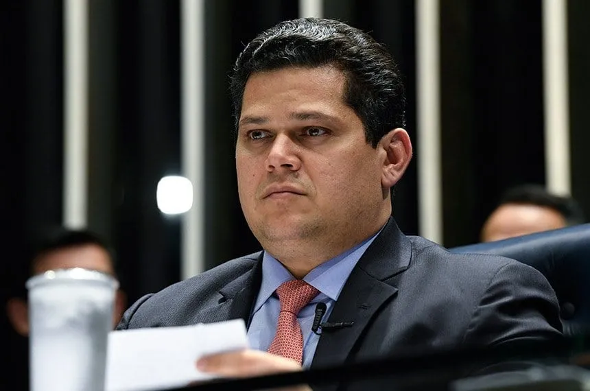 Oposição exige abertura de impeachment de Moraes para apoiar reeleição de Alcolumbre