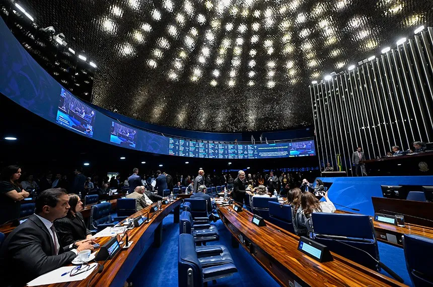 PT resiste a proposta para reduzir maioridade penal no Brasil