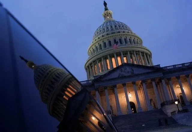 FBI investiga cartas suspeitas enviadas ao Congresso e a órgãos eleitorais