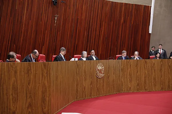 TSE determina que governo Lula detalhe gastos com publicidade