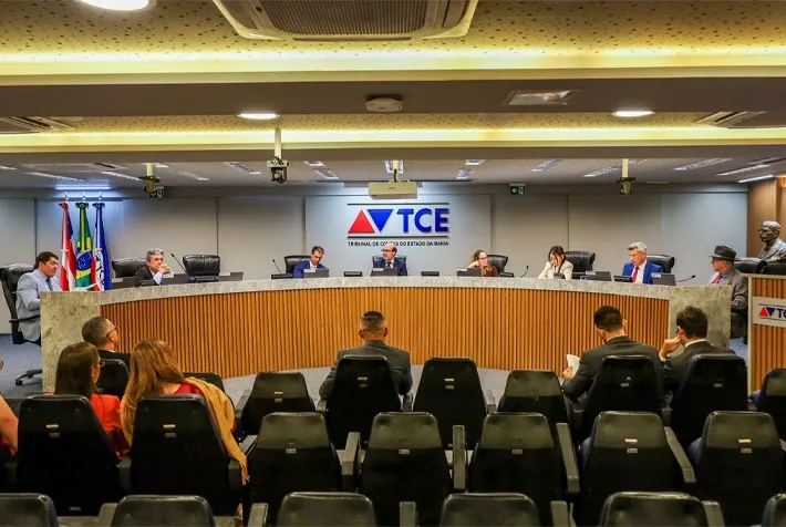 TCE-BA aprova contas da Polícia Militar com ressalvas e cobra controle de armas