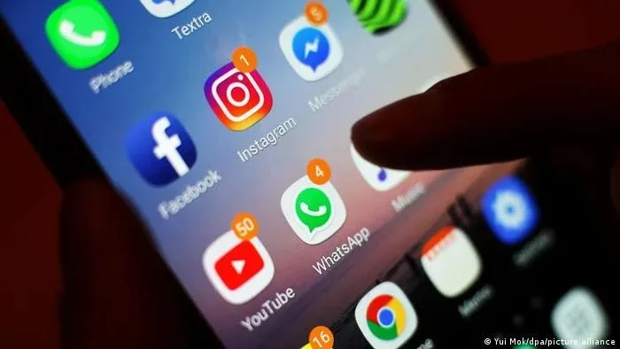Flávio Bolsonaro aciona TSE por gastos milionários de Lula com publicidade digital