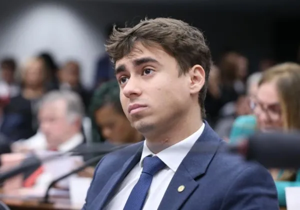 Ala do PL culpa Nikolas Ferreira por derrota de Flávio Bolsonaro em Minas Gerais