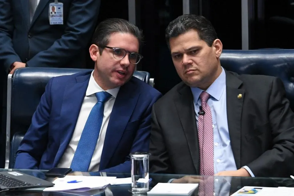 Vitória de Lula fortalece Motta e Alcolumbre e dificulta planos do PL para comandar o Congresso