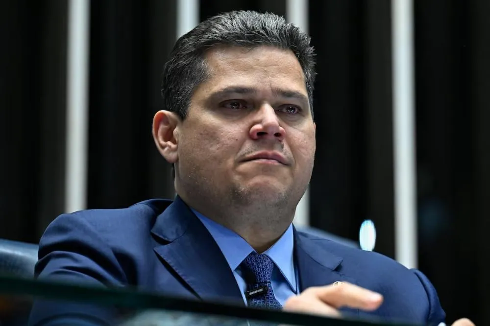 Alcolumbre marca votação da PEC da Segurança Pública para terça-feira no Senado