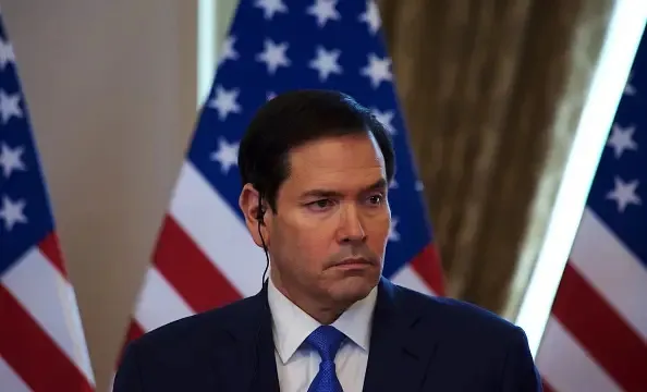 Marco Rubio nega participação dos EUA na fuga de Flávio Bolsonaro