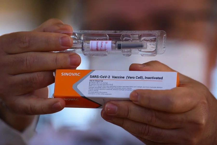 Anvisa libera vacina CoronaVac contra covid para crianças e adolescentes