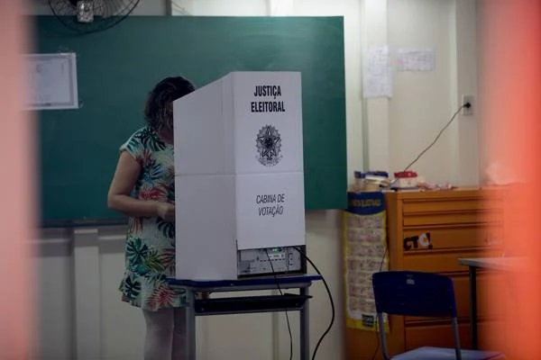Voto feminino vira foco das campanhas eleitorais
