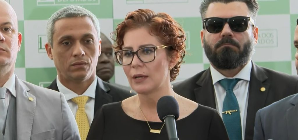 Carla Zambelli Recebe Alta Em Brasília Após Internação Por Diverticulite Acesse Política O 